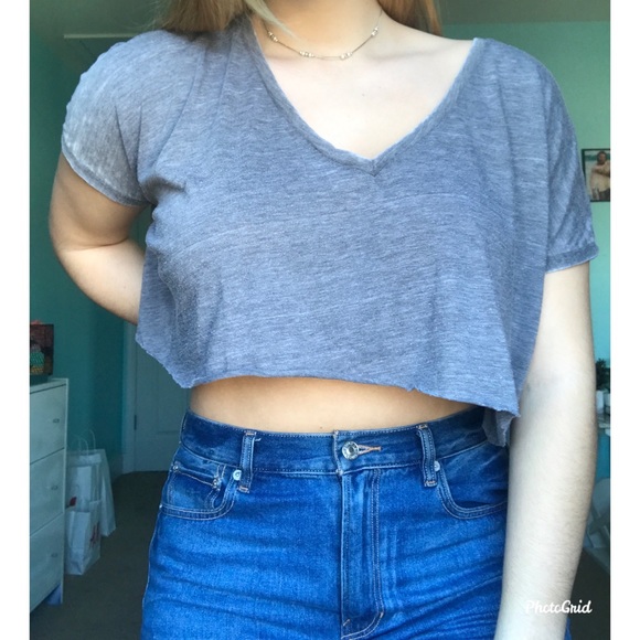 Express cropped grey t-shirt - Picture 2 of 2